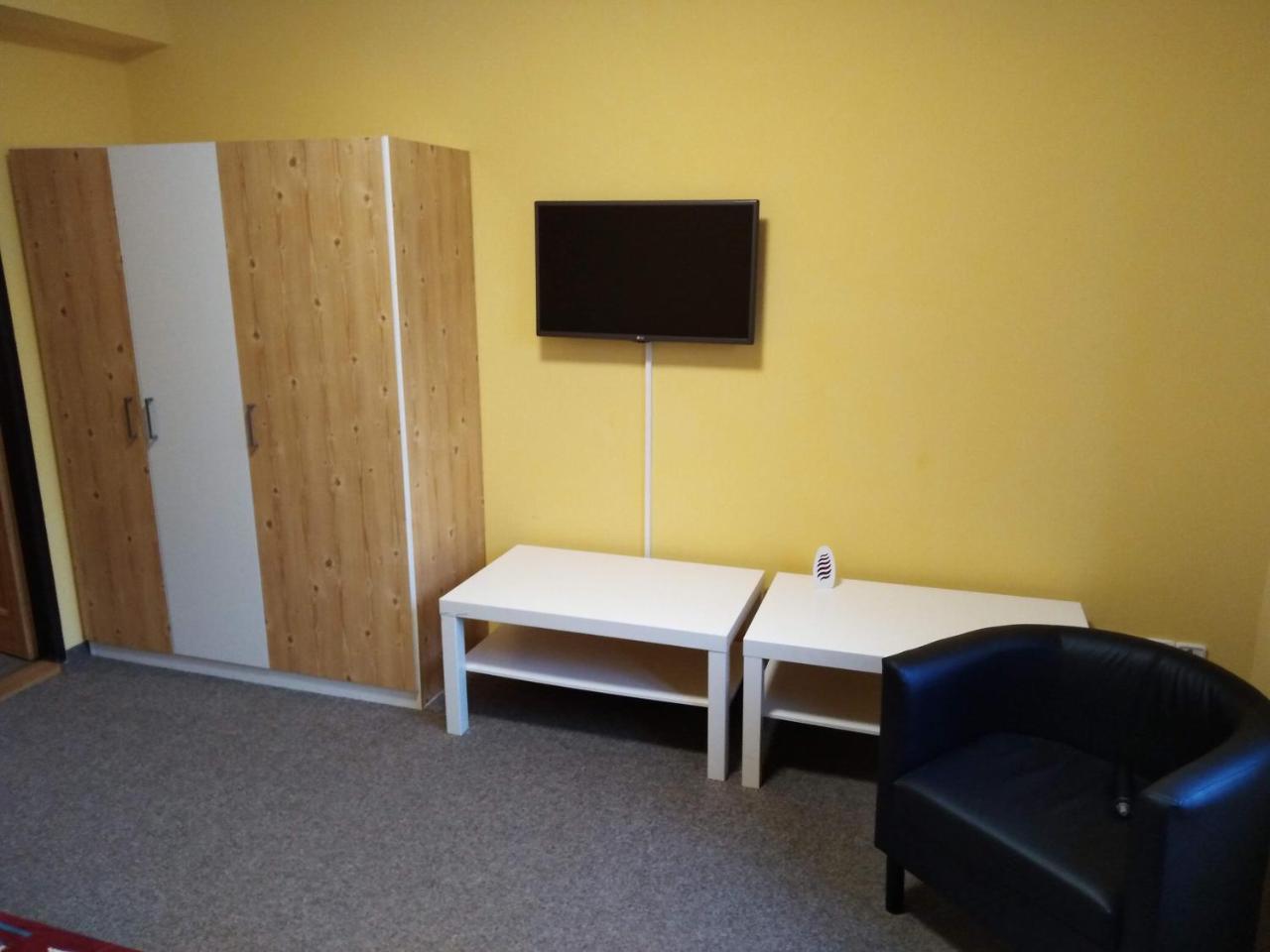 Penzion Snezenka Jiretin pod Bukovou Extérieur photo