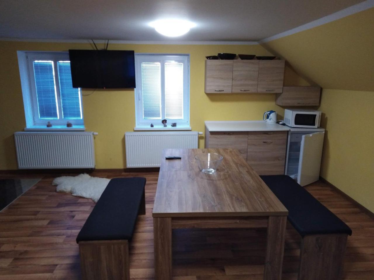 Penzion Snezenka Jiretin pod Bukovou Extérieur photo