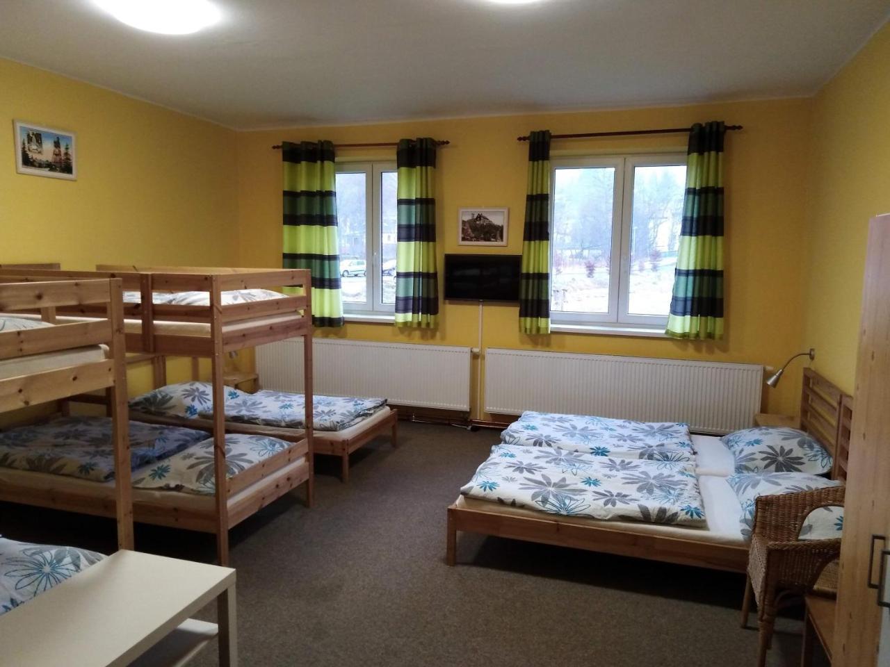 Penzion Snezenka Jiretin pod Bukovou Extérieur photo