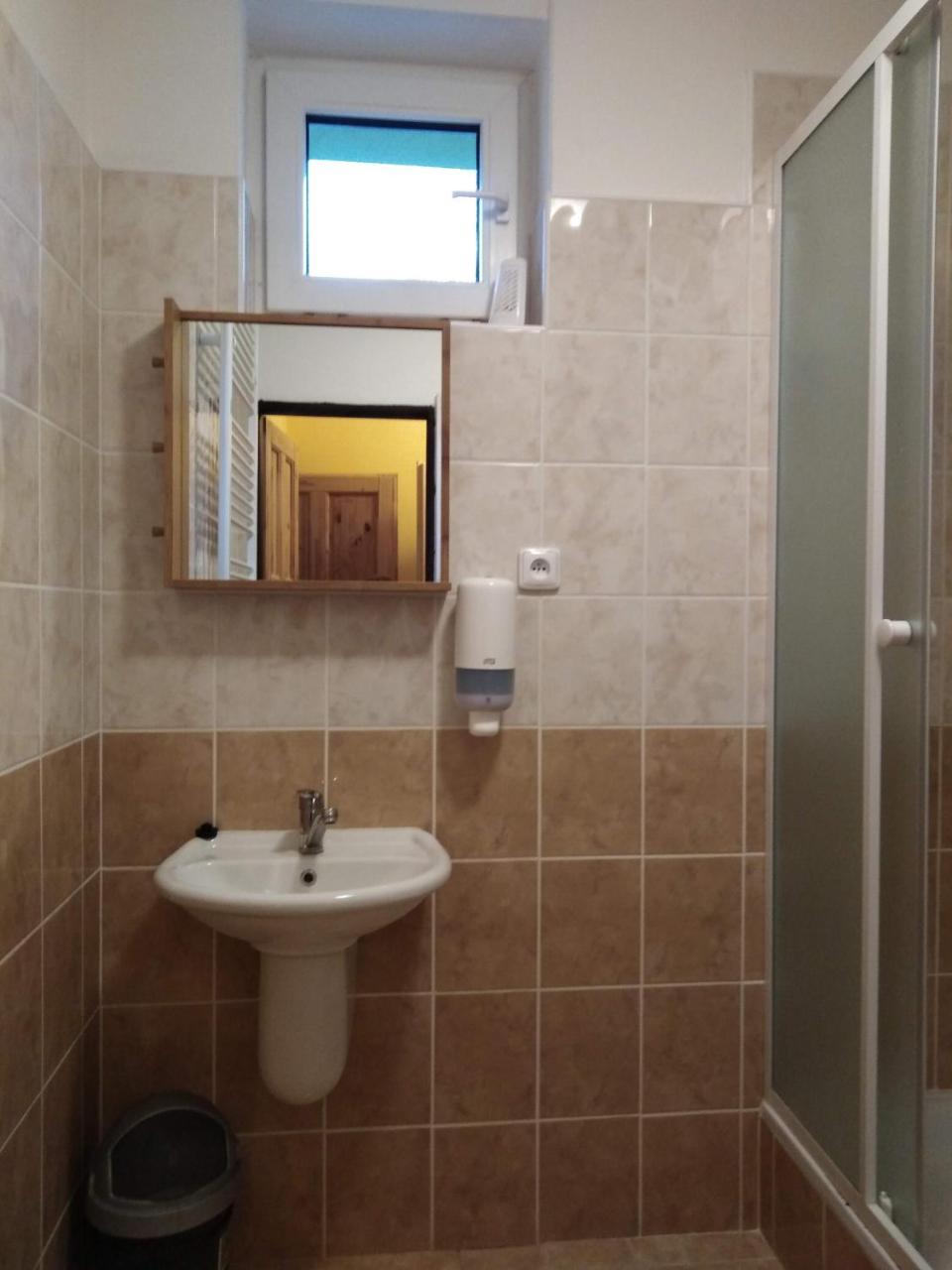 Penzion Snezenka Jiretin pod Bukovou Extérieur photo